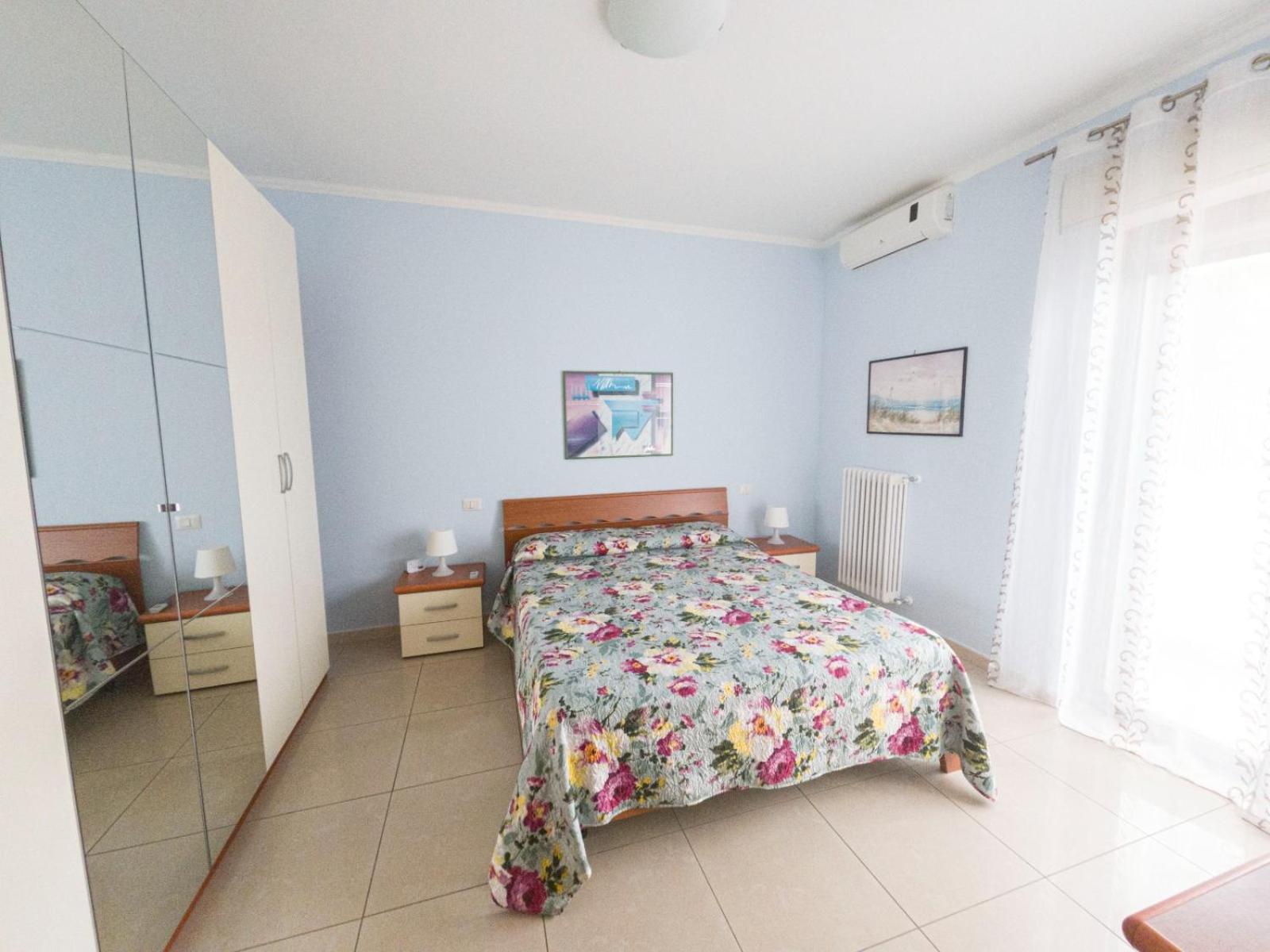 Residence Calle Del Porto 曼弗雷多尼亚 外观 照片